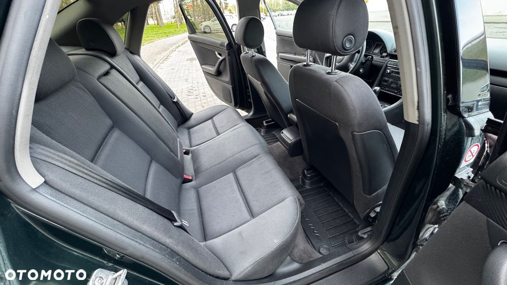 Audi A4 Limousine - 20