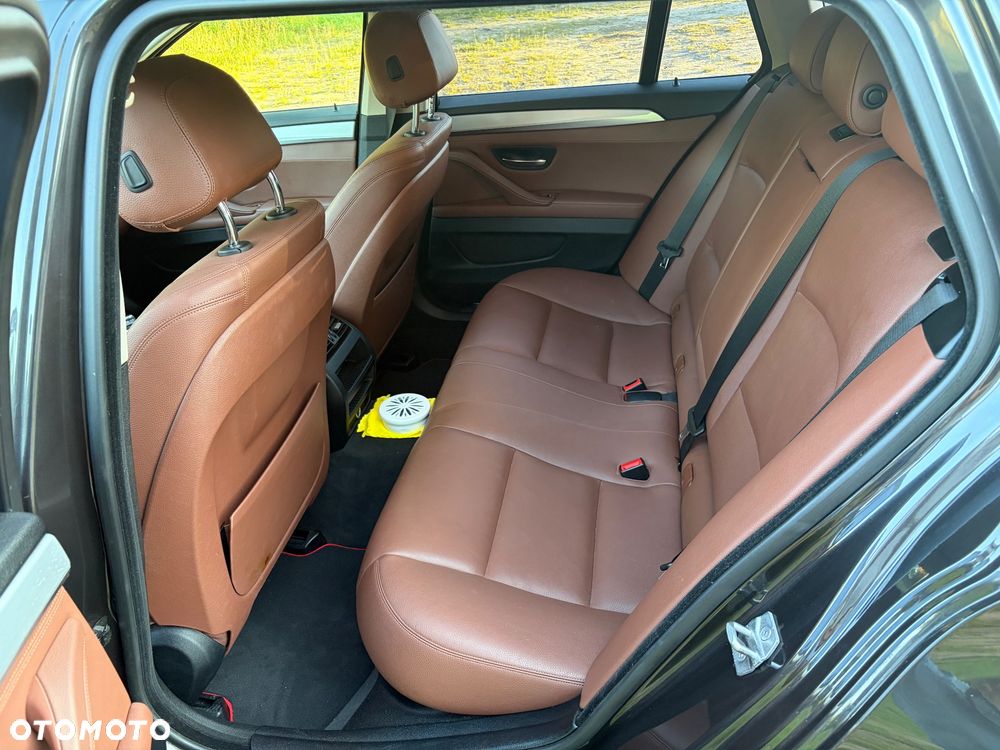 BMW Seria 5 520d xDrive Sport - 8