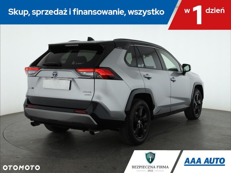 Toyota RAV4 - 7
