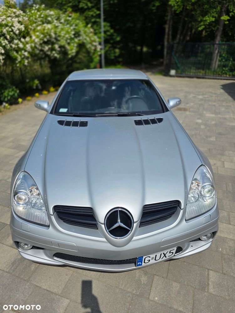 Mercedes-Benz SLK 55 AMG 7G-TRONIC Black Series - 13