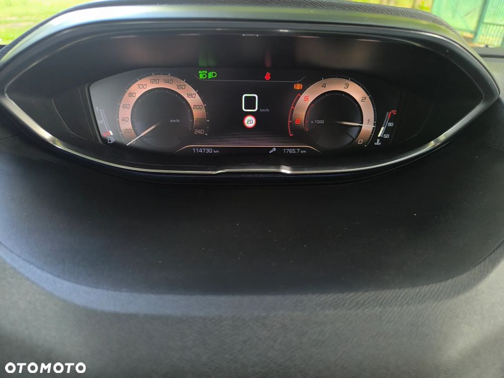 Peugeot 3008 1.5 BlueHDi Active S&S - 17