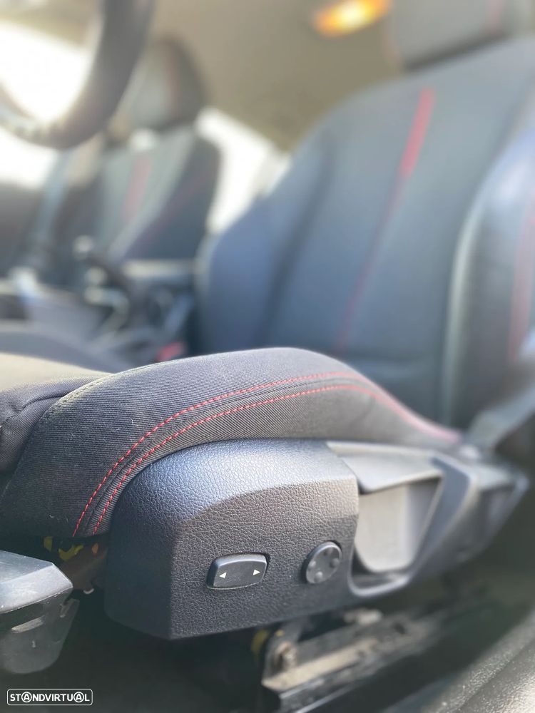 BMW 118 d Sport Line - 18