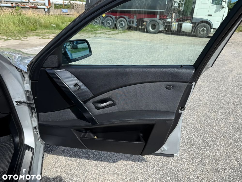BMW Seria 5 - 24