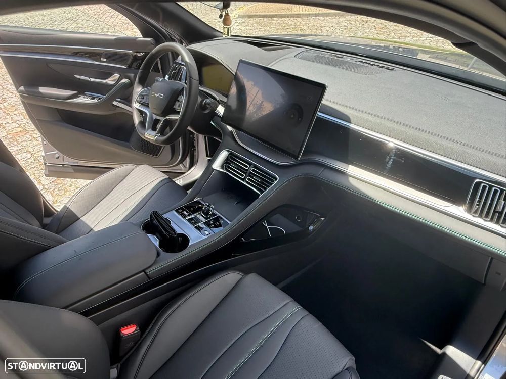 BYD Seal U 1.5 DM-i Comfort - 10