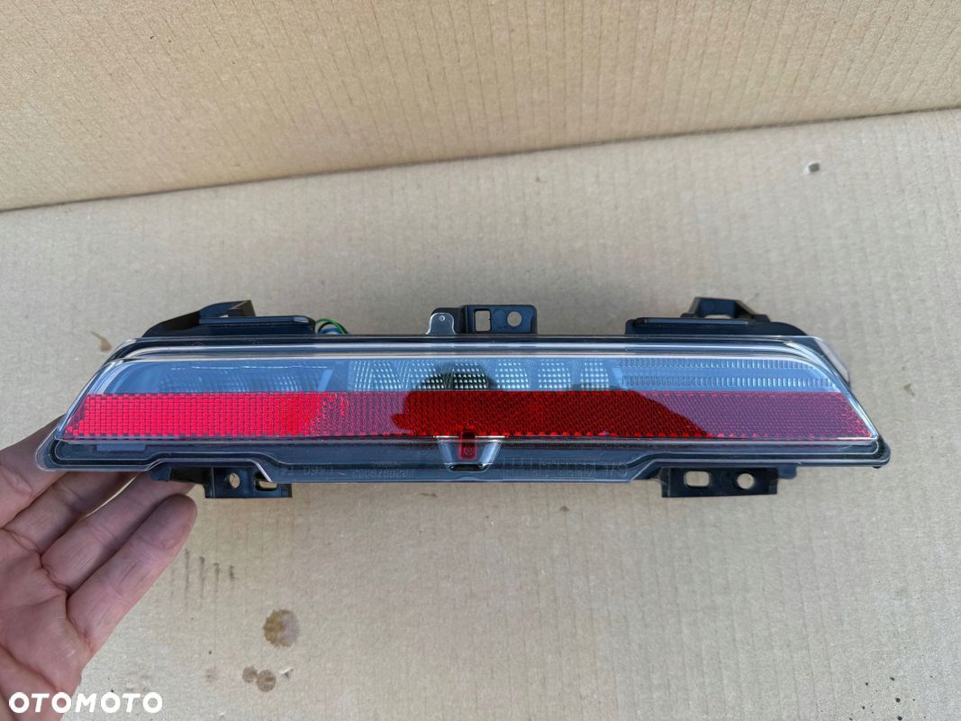LAMPA TYLNA W ZDERZAK Range Rover VOGUE L460 LED ORYGINAŁ - 1