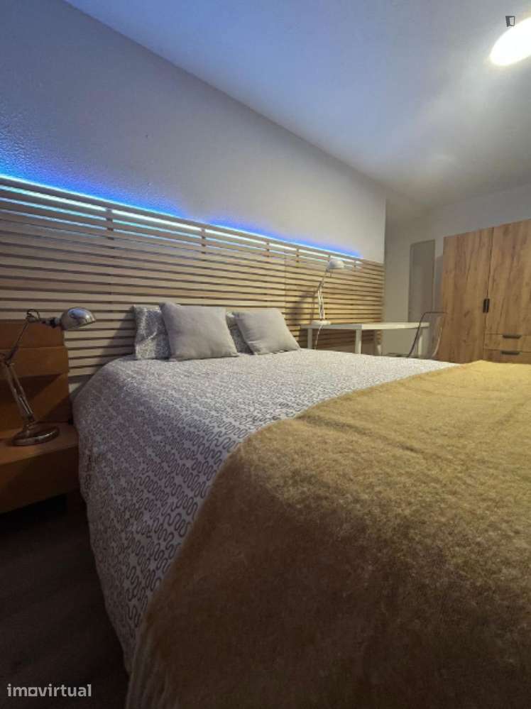 Quarto - localizado em Parede Lisbon - Grande imagem: 5/30