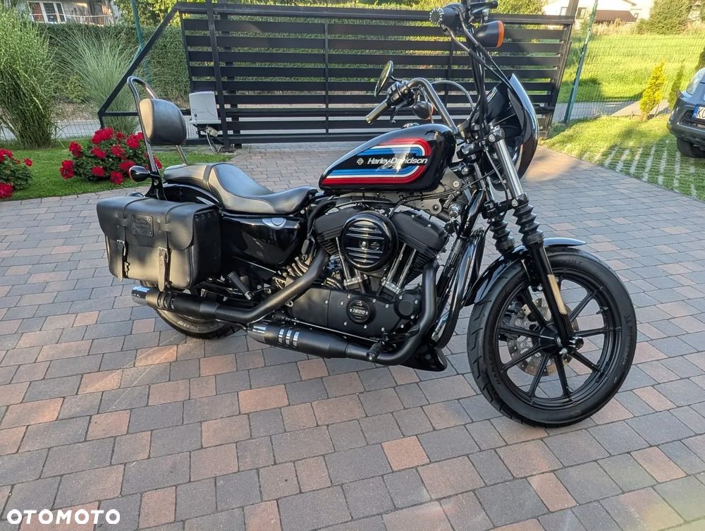 Harley-Davidson Sportster - 1