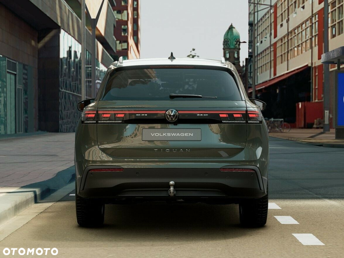 Volkswagen Tiguan - 8