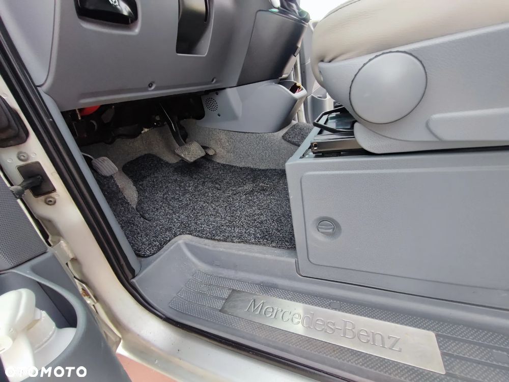 Mercedes-Benz Viano 2.2 CDI extralang Automatik Trend Edition - 21
