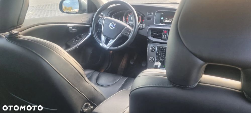 Volvo V40 D2 Drive-E R-Design Kinetic - 7
