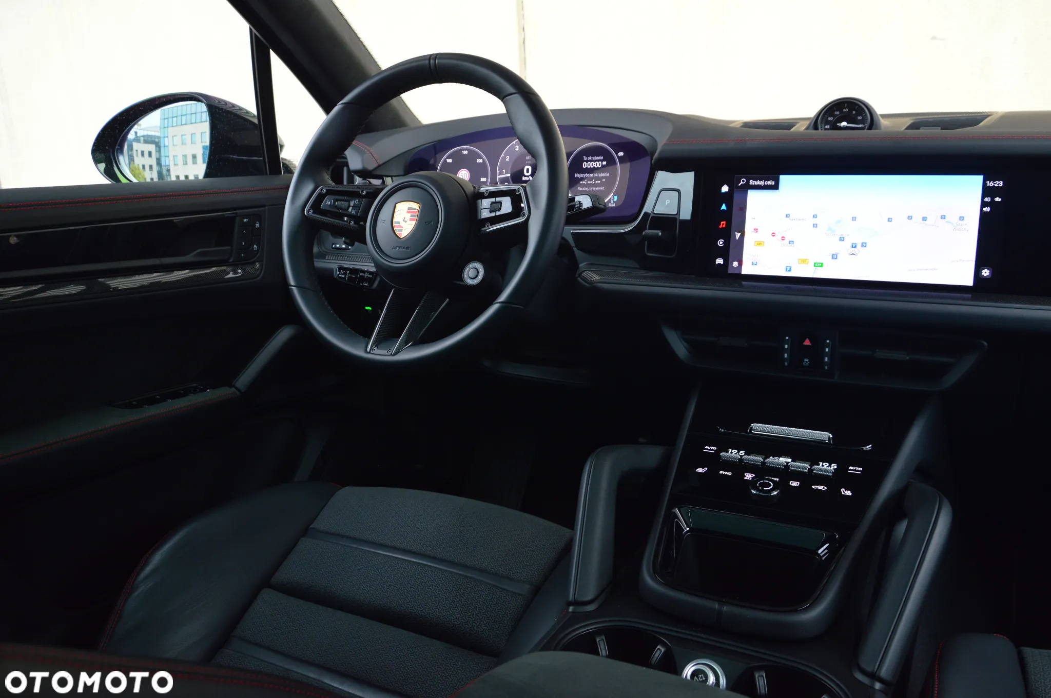 Porsche Cayenne GTS - 24