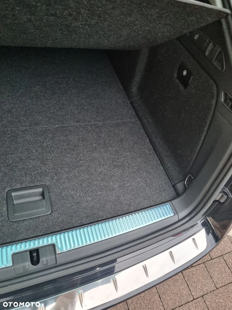 Skoda Superb 2.0 TDI SCR 4x4 L&K DSG - 32