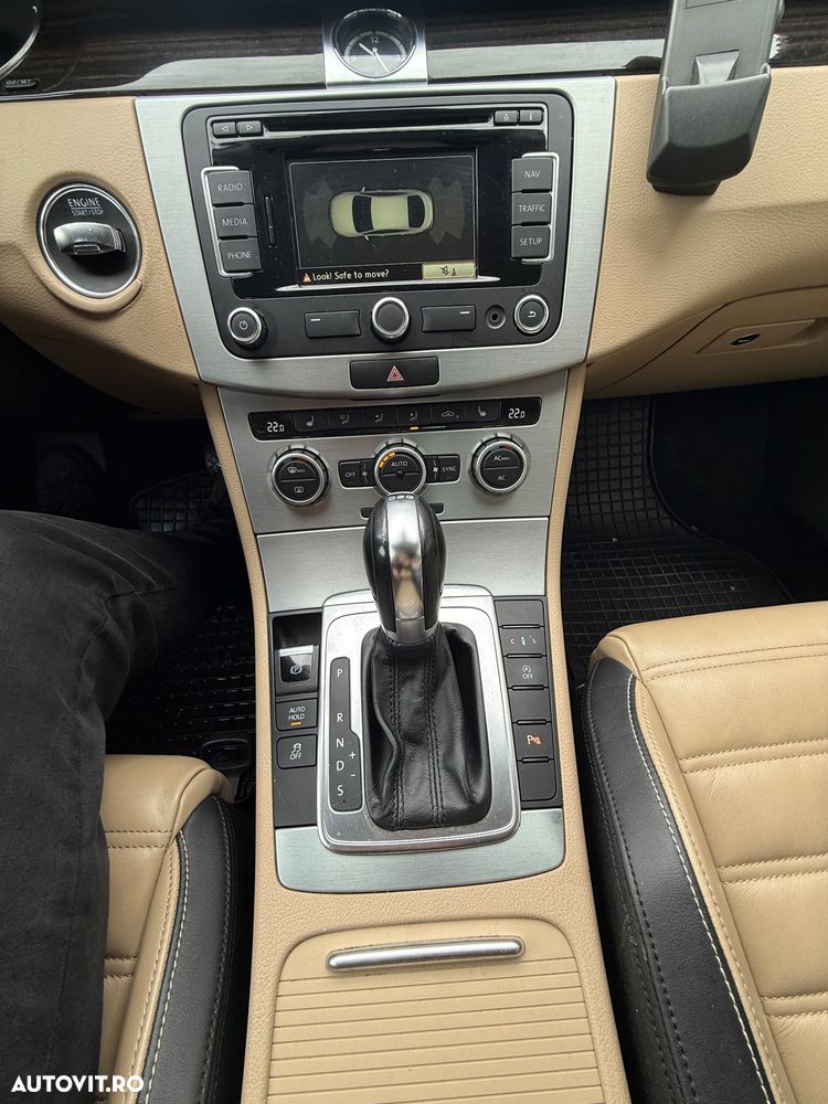 Volkswagen Passat CC - 8