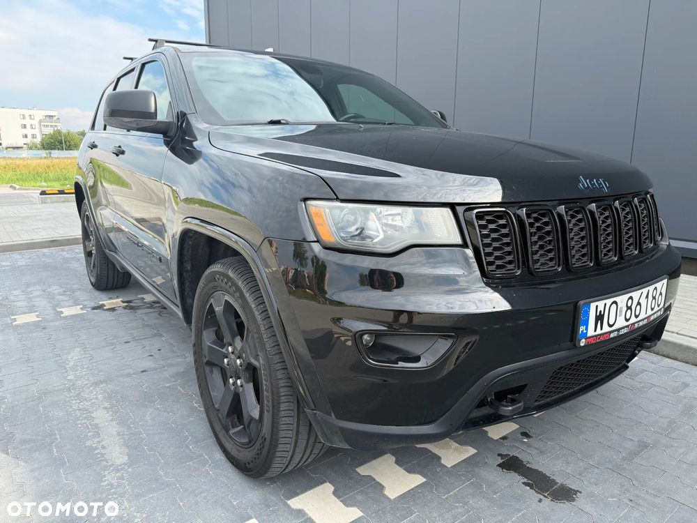 Jeep Grand Cherokee - 1
