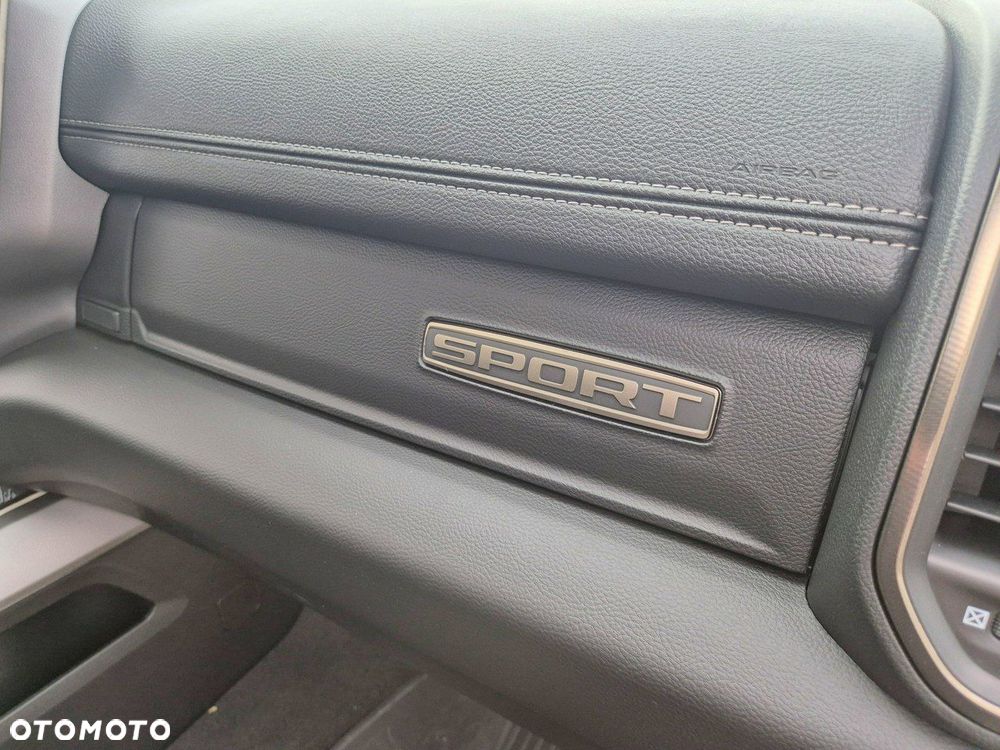 RAM 1500 Crew Cab Sport - 37