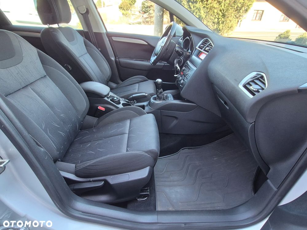 Citroën C4 VTi 120 Attraction - 30