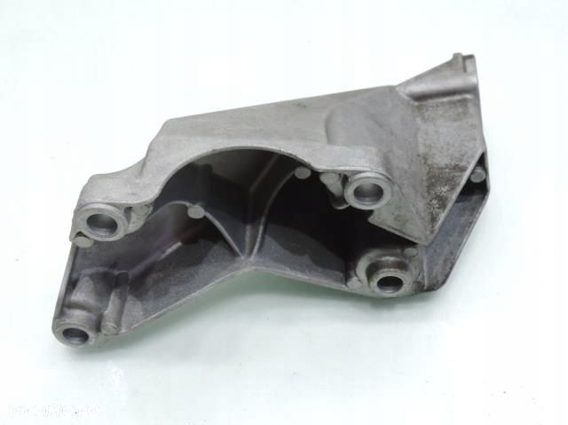 ŁAPA SILNIKA LEWA AUDI A4 B6 1.6 8V - 10