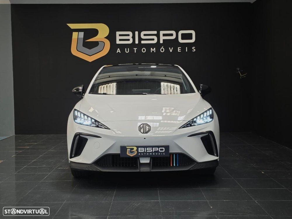 MG MG4 64 kWh Luxury - 3