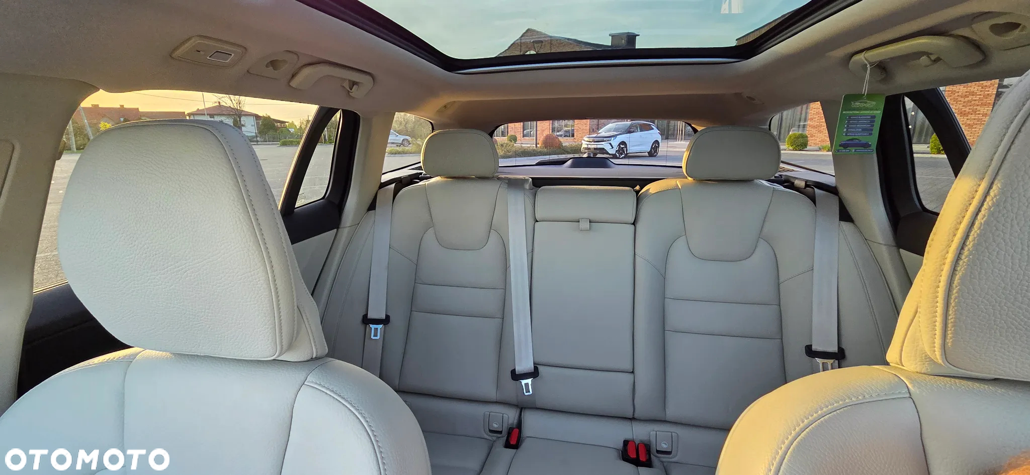 Volvo V60 Cross Country B5 B AWD Plus - 22