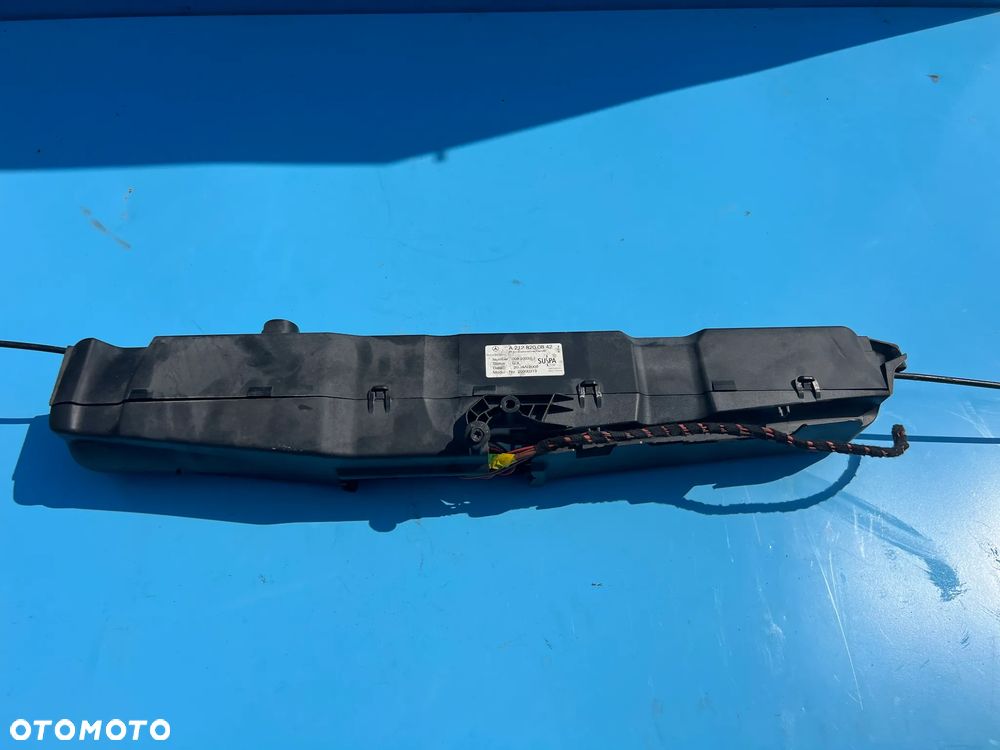 MECHANIZM KLAPY BAGAŻNIKA MERCEDES W212 A2128200842 - 1