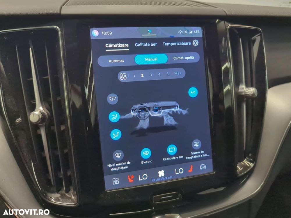 Volvo XC 60 B4 MHEV AT AWD Core - 9