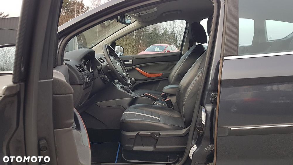 Ford Kuga 2.0 TDCi 4x4 Titanium - 20