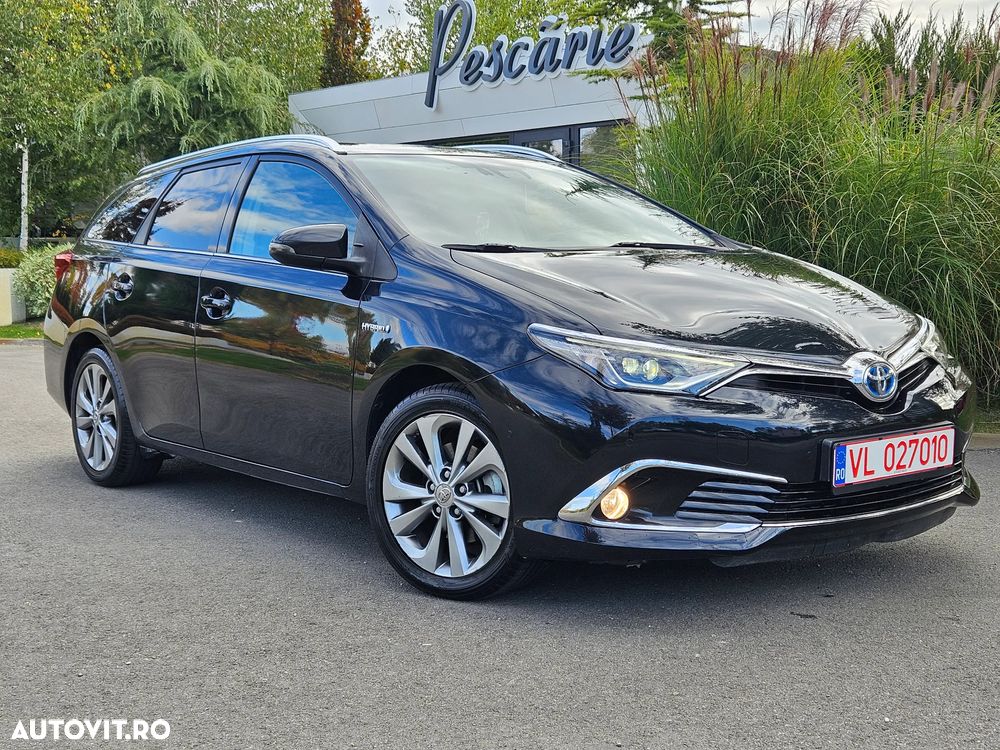 Toyota Auris 1.8 L VVT-i Hybrid Sol - 2