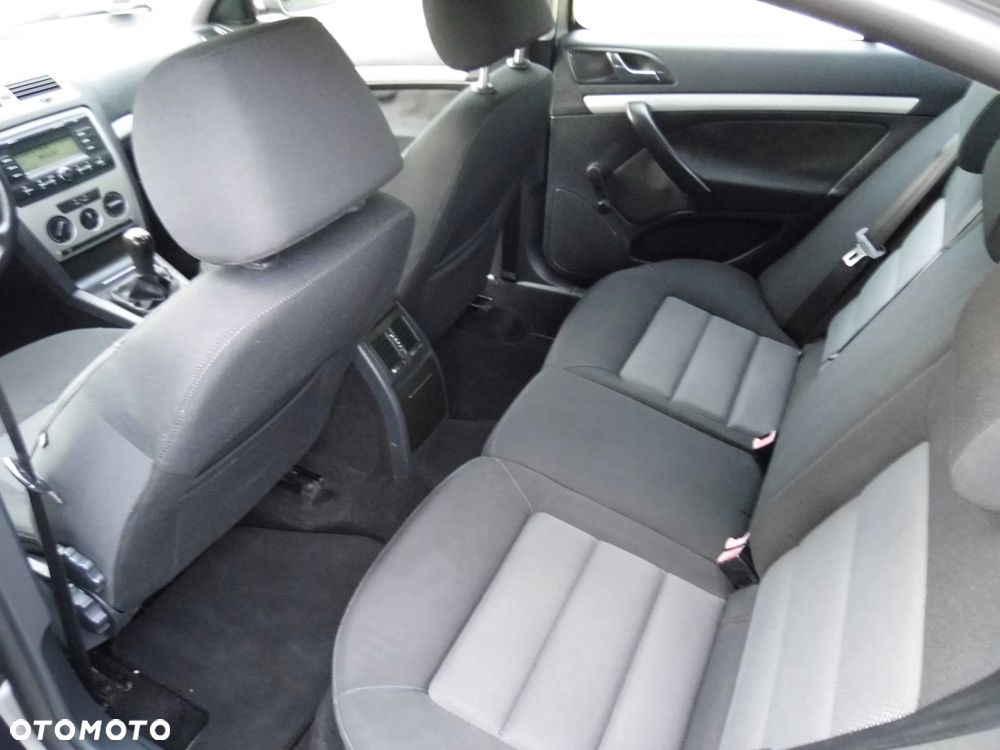 Skoda Octavia 1.6 Team Edition - 28