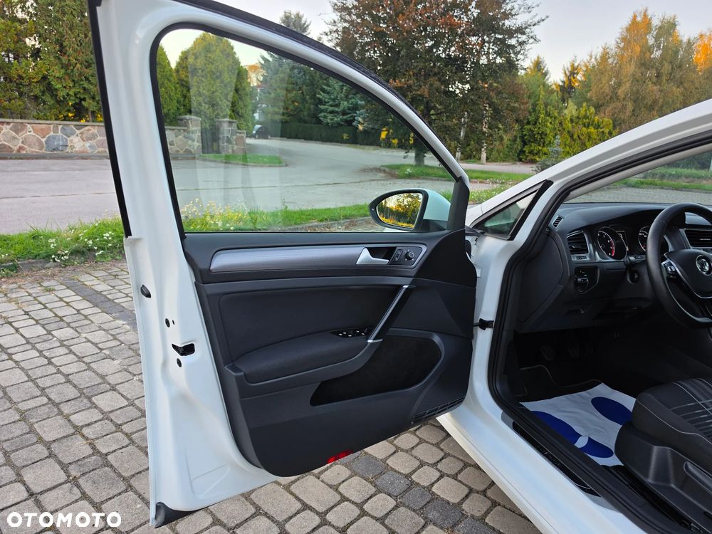Volkswagen Golf 1.4 TSI BlueMotion Technology Lounge - 24