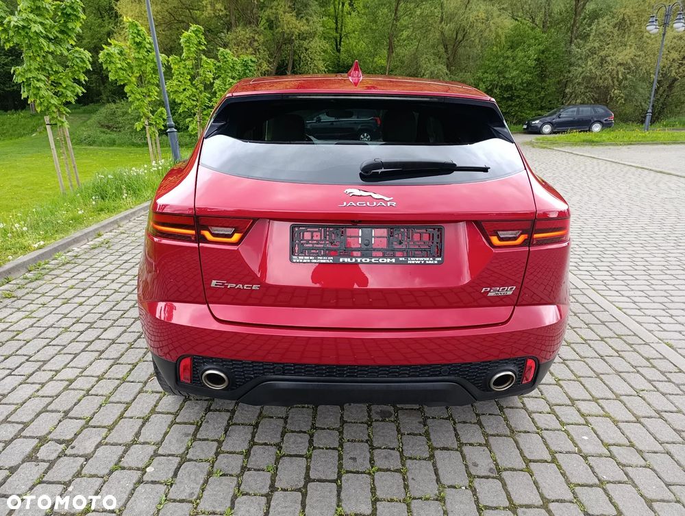 Jaguar E-Pace 2.0 i4P AWD R-Dynamic HSE - 9