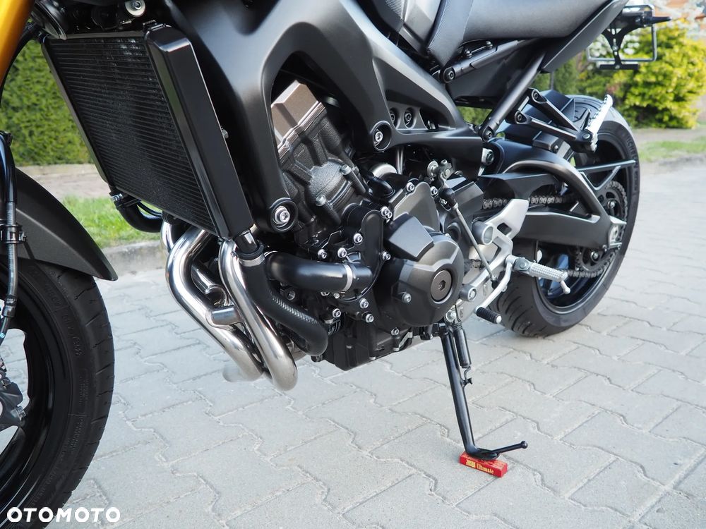 Yamaha MT - 21