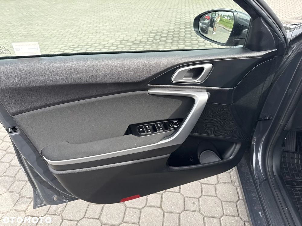 Kia Ceed 1.5 T-GDI M DCT - 10