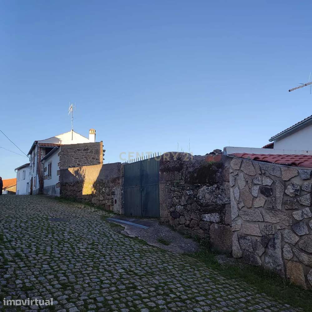 Moradia em Banda, localizada em Proença-a-Velha, Idanha-a-Nova - Grande imagem: 2/33