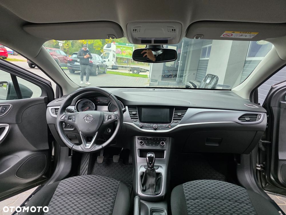 Opel Astra 1.4 T Dynamic S&S - 11