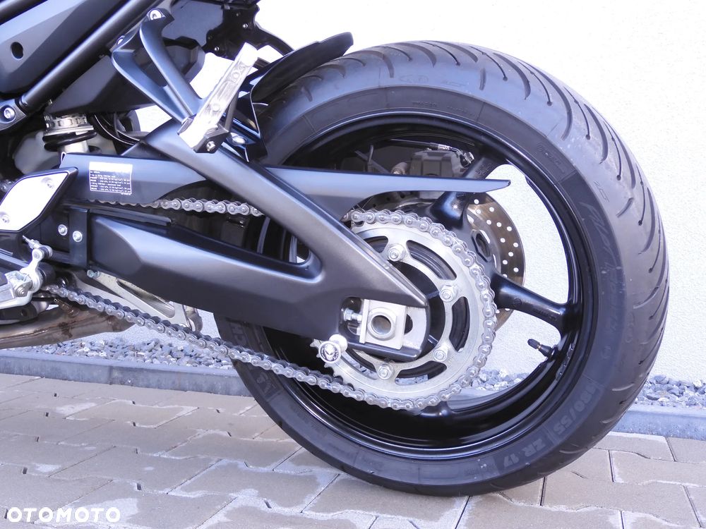 Yamaha FZ8 - 33
