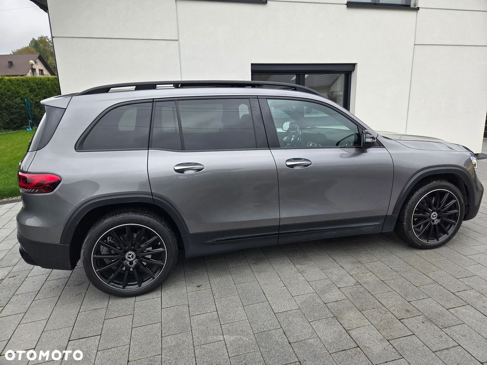 Mercedes-Benz GLB 250 4-Matic AMG Line 8G-DCT - 25