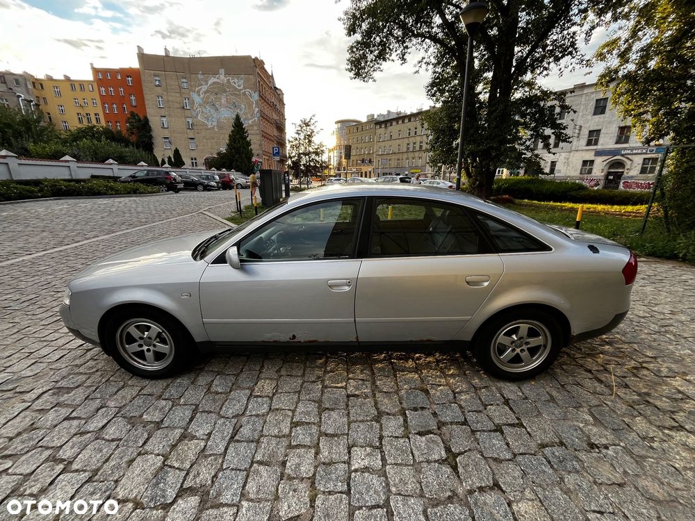 Audi A6 Limousine 1.8 - 7