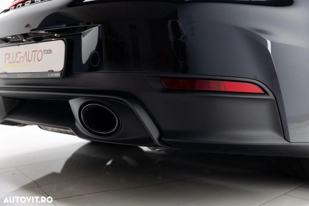 Porsche 911 Carrera PDK - 17