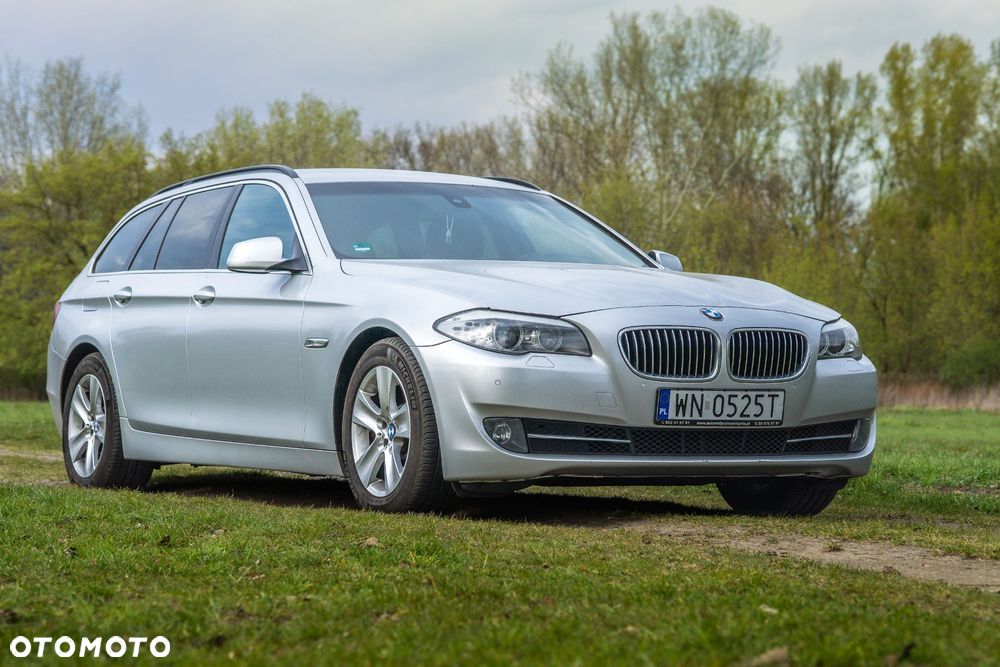 BMW Seria 5 525d - 2