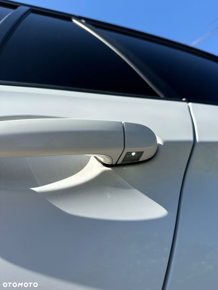 BMW Seria 3 318d xDrive Sport Line - 22