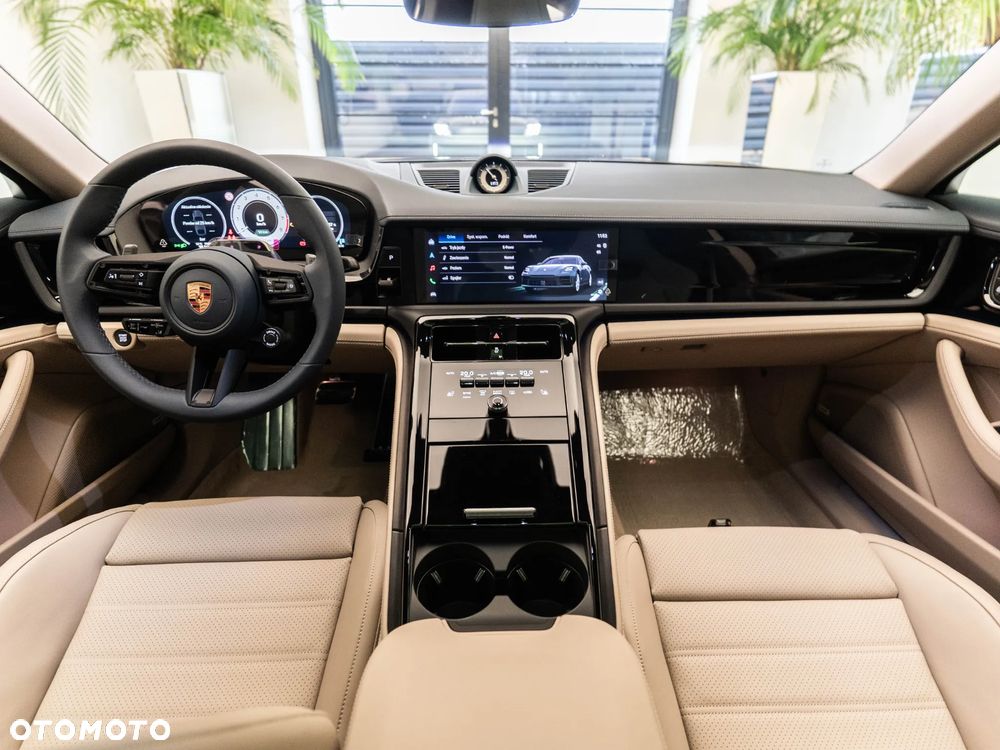Porsche Panamera 4S E-Hybrid - 11