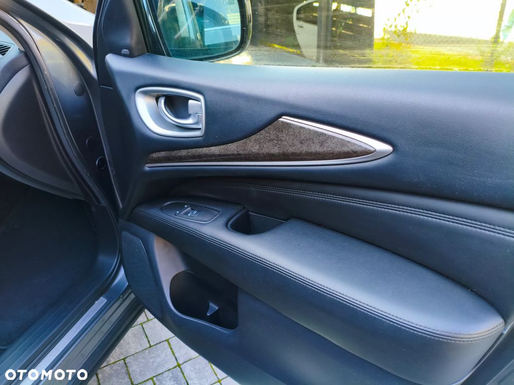 Infiniti QX60 - 12