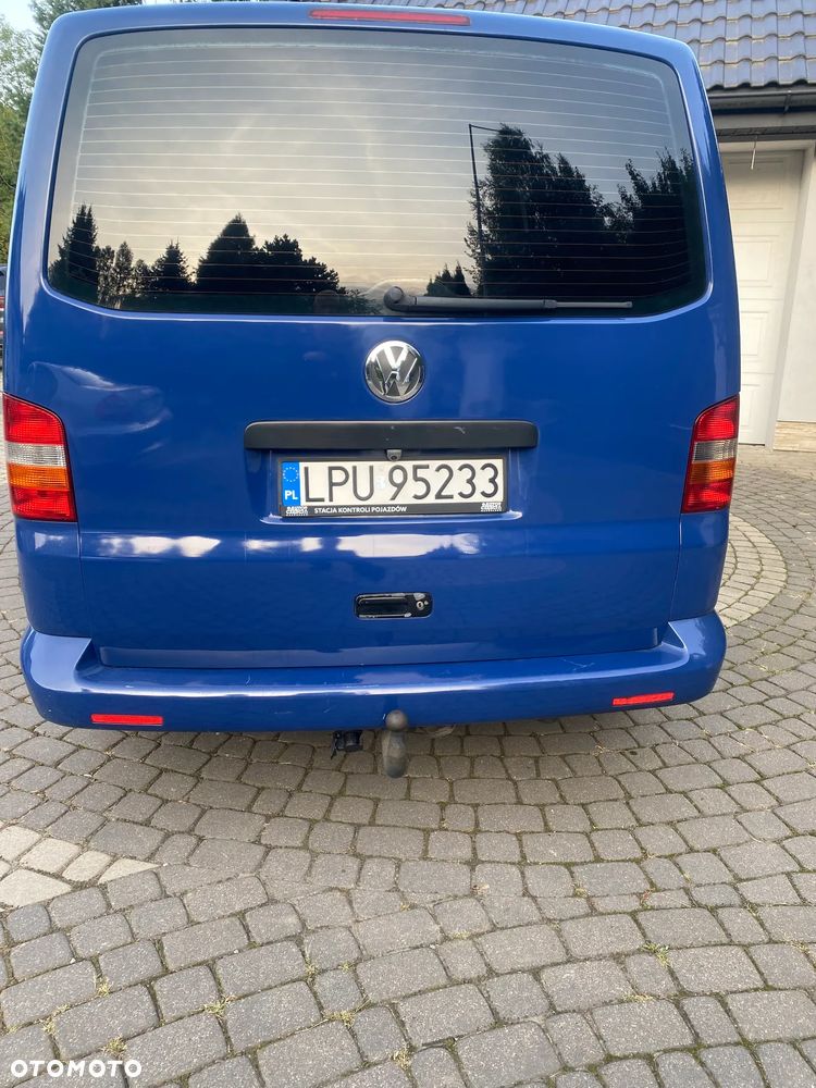 Volkswagen Caravelle - 3