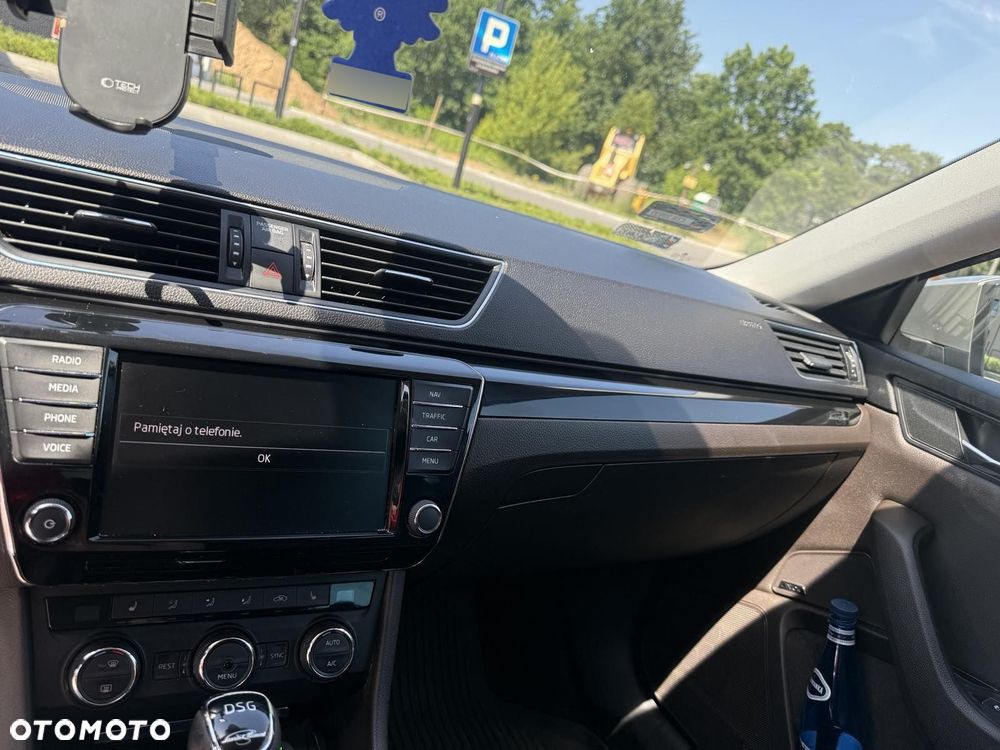 Skoda Superb 2.0 TDI L&K DSG - 9