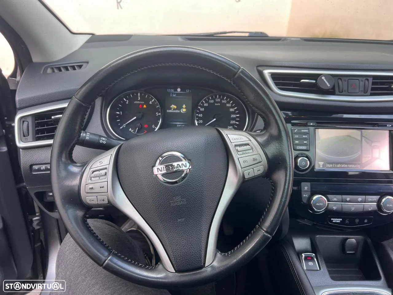 Nissan Qashqai 1.5 dCi N-Connecta - 6