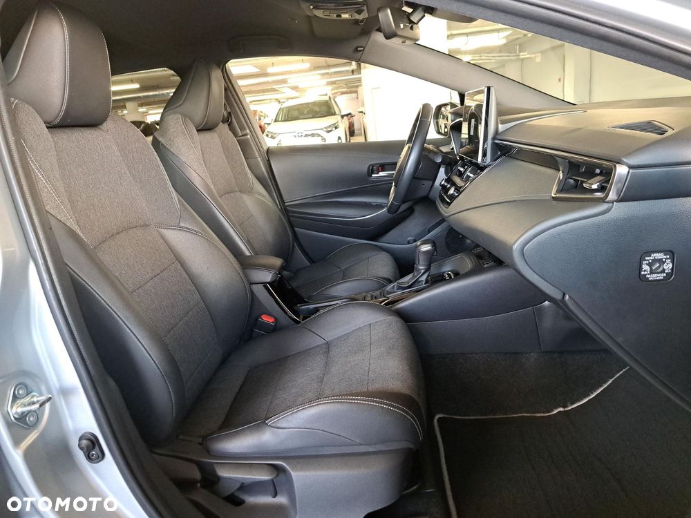 Toyota Corolla 1.8 Hybrid Style - 16