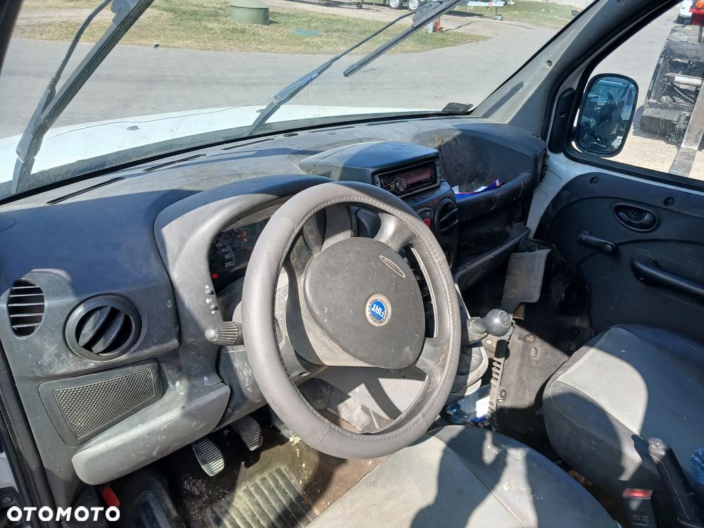 FIAT DOBLO 1.9 JTD 105 KM LAK. T0858 CAŁA NA CZĘŚCI CZESCI - 4