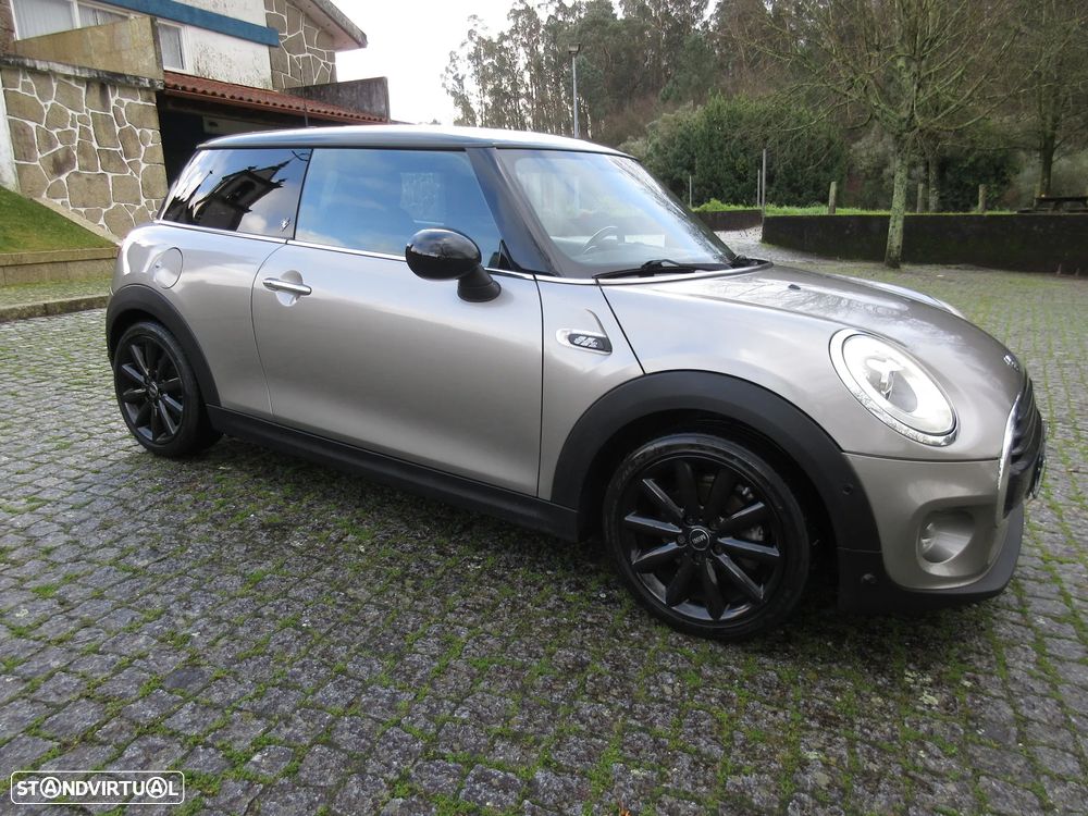 MINI 3 Portas Cooper D Auto - 9