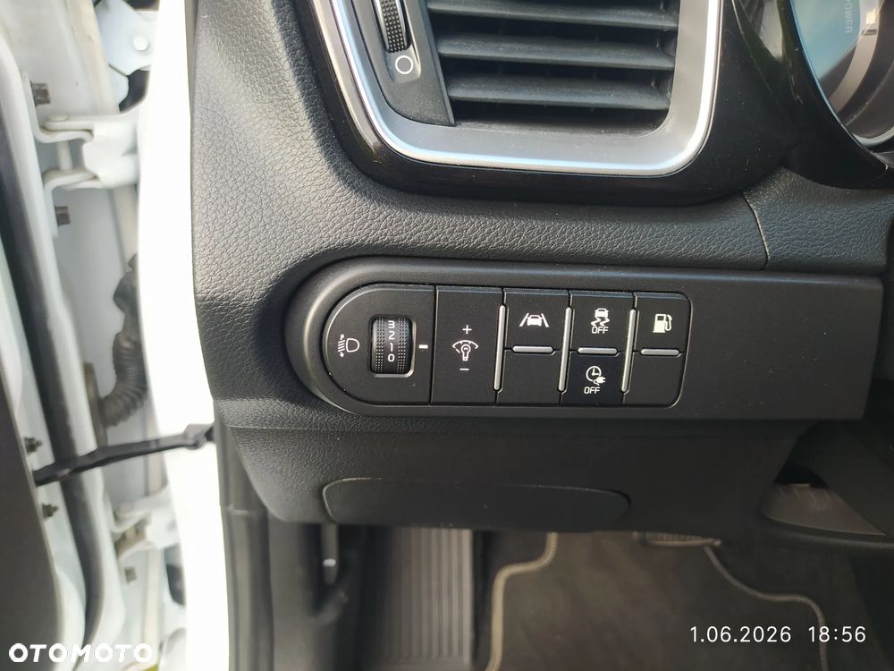 Kia Ceed 1.6 GDI PHEV L Business Line DCT - 15