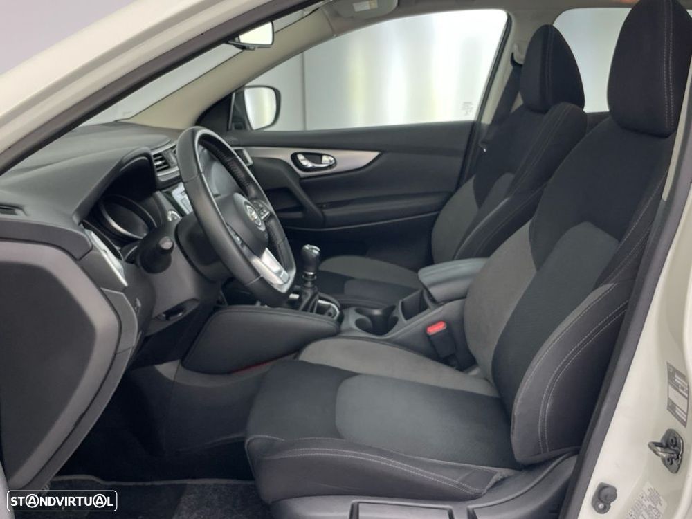 Nissan Qashqai 1.5 dCi N-Connecta - 11